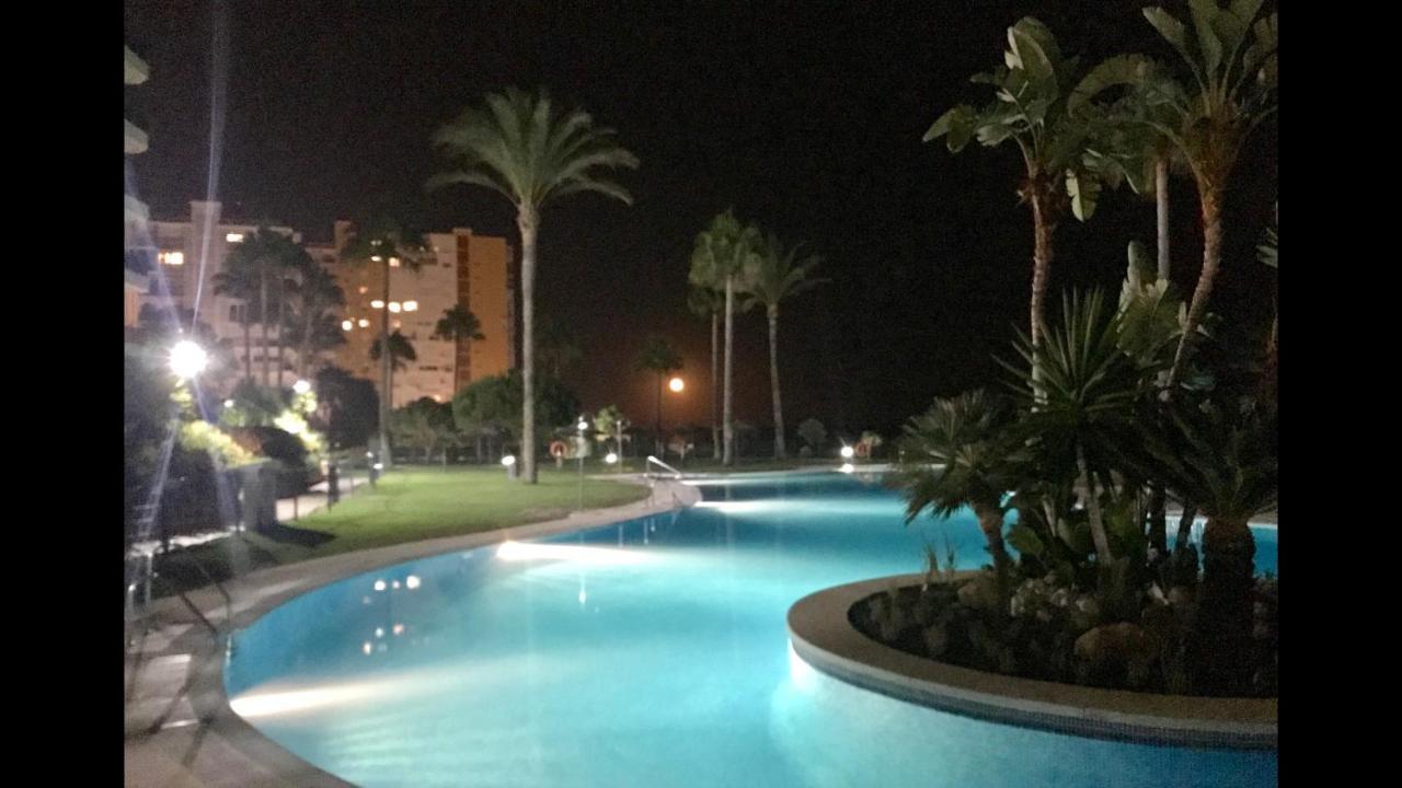 Mi Capricho B17 Beachfront Apartment Sitio de Calahonda Bagian luar foto